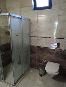 Koupelna v ubytování Olympos Yavuz Hotel