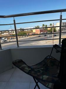 Apartment with pool near Mohammadia downtown的阳台或露台