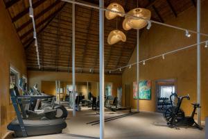 Fitness centrum a/nebo fitness zařízení v ubytování Six Senses Kanuhura