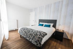 Gallery image of Les Appartements Paris Clichy in Clichy