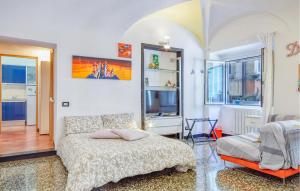 Khu vực ghế ngồi tại 1 Bedroom Stunning Apartment In Genova