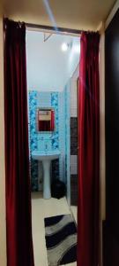 Ένα μπάνιο στο CHETAN INN HOTEL