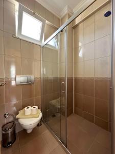 A bathroom at Villa Dolunay Apart Hotel