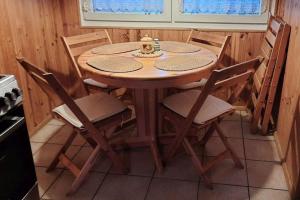 Φωτογραφία από το άλμπουμ του Urokliwy domek blisko jeziora Żarnowieckiego, Nadole σε Nadole +8 φωτογραφίες