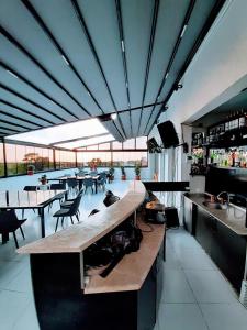 Un restaurant sau alt loc unde se poate mânca la Batumi hotel Lalasa