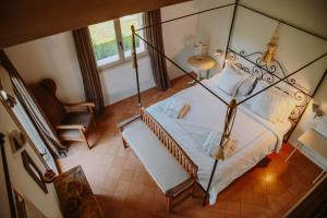 Postel nebo postele na pokoji v ubytování Relais de Charme le Videlle + 37 fotografií