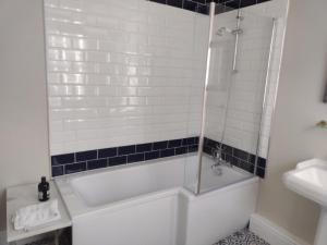 Koupelna v ubytování Number 4 + 11 fotografií