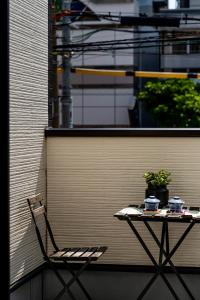 Balkoni atau teres di 福助 豆腐OsakaTsuruhashi鹤桥5mins walk JR Loop/Namba/USJ