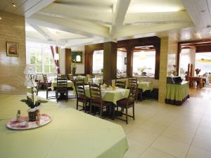 Restauracja lub miejsce do jedzenia w obiekcie Strandpension Seejuwel