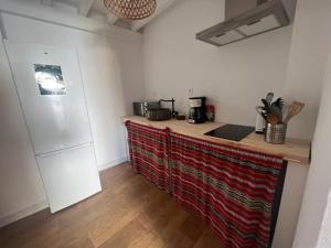 Fotografia z galérie ubytovania Cosy House, Sunny Terrace, Amazing Views & Outdoor Bathtub! v destinácii Granada
