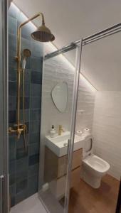 Fotografia z galérie ubytovania Cosy House, Sunny Terrace, Amazing Views & Outdoor Bathtub! v destinácii Granada