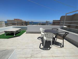 Balkon lub taras w obiekcie ESTUDIO ÁTICO En URBANIZACIÓN ROQUETAS DE MAR