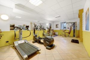 Posilňovňa alebo fitness centrum v ubytovaní Aparthotel Majestic