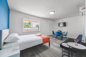 Imagen de la galería de Spacious unit with pool and parking - M33, en Hollywood
