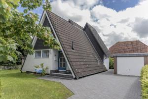 Το κτήριο όπου στεγάζεται  η παραθεριστική κατοικία