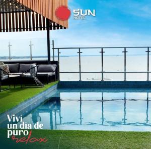 Басейн в Hotel Sun або поблизу