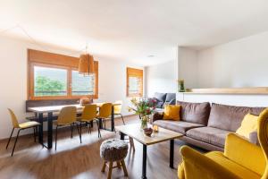 Afbeelding uit fotogalerij van Casa acollidora i familiar amb jardi i barbacoa in Ager