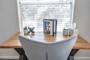 Gallery image of Serene Escape in the Pines in The Woodlands