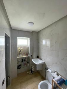 Ένα μπάνιο στο Résidence miramar beach +5 φωτογραφίες