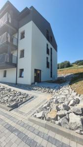 Budova, kde se apartmán nachází