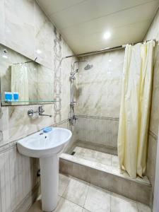 Koupelna v ubytování Tbilisi Center Hotel