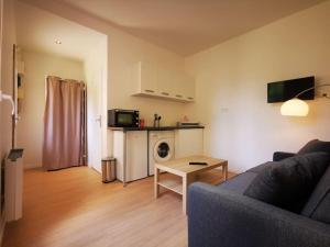 Μια τηλεόραση ή/και κέντρο ψυχαγωγίας στο Studio cosy à 20 min de Paris