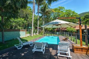 A piscina localizada em Pousada Sítio Olho D'Água ou nos arredores