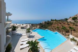 Πισίνα στο ή κοντά στο Panoramic sea view 4 Bedroom stupa Duplex with Jacuzzi