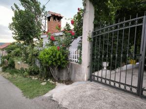Fotografia z galérie ubytovania Apartman Mihaela v destinácii Gornji Karin