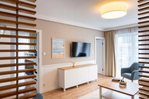 Μια τηλεόραση ή/και κέντρο ψυχαγωγίας στο Pobierowo Baltic Apartments A30