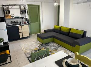 Kuchyňa alebo kuchynka v ubytovaní Zöldike apartman Tiszafüred