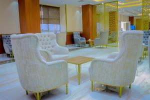 Posezení v ubytování Jees Hotel