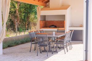 Fotografie z fotogalerie ubytování Country side Villa Mila v destinaci Čupici