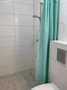 Bilik mandi di Albatrosa 17 - apartament nr 3 +16 gambar