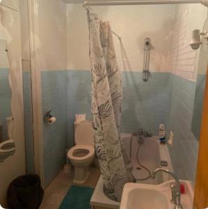 Koupelna v ubytování Maison entière proche de Genève