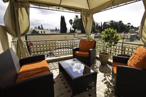 Balkón nebo terasa v ubytování Riad 53 Fes - Luxury Oasis
