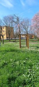 A garden outside Shanti Ca' casa indipendente con giardino