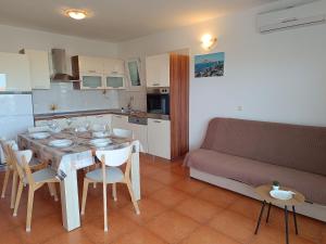 Kuchyňa alebo kuchynka v ubytovaní Apartments Antonia