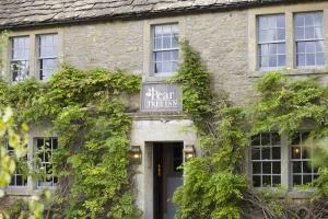 Vrt ispred objekta Pear Tree Inn Whitley