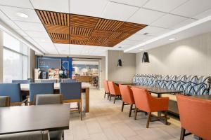 Posezení v ubytování Holiday Inn Express & Suites - Ocean City by IHG