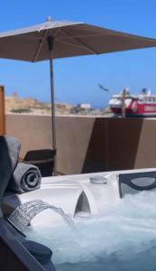 利勒鲁斯Hôtel & Spa Rocabella的相册照片