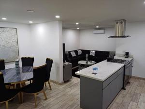 Ảnh trong thư viện ảnh của Condo Cerro Colorado #3 ở Tijuana +1 ảnh