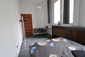 Zdjęcie z galerii obiektu Fantastic Waw - J7 Room F w Warszawie