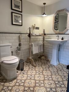 Bagno di Seto Ghar Hotel
