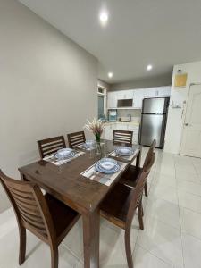 Kuchyň nebo kuchyňský kout v ubytování Kinrara Puchong Bukit Jalil Sunway 3 bedroom condo comes with 2 parking