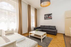Posedenie v ubytovaní Real Apartments Révay