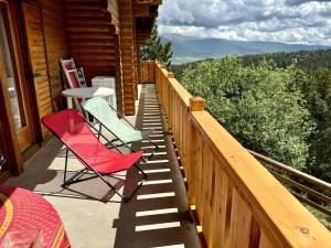 Balkon lub taras w obiekcie CHALET CAPRICES DES CIMES