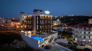 Bazén v ubytování Sunlight Hotel nebo v jeho okolí