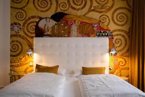 Ein Bett oder Betten in einem Zimmer der Unterkunft Hotel Ottheinrich