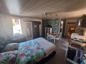 Kuchyň nebo kuchyňský kout v ubytování Chez Claire de lune